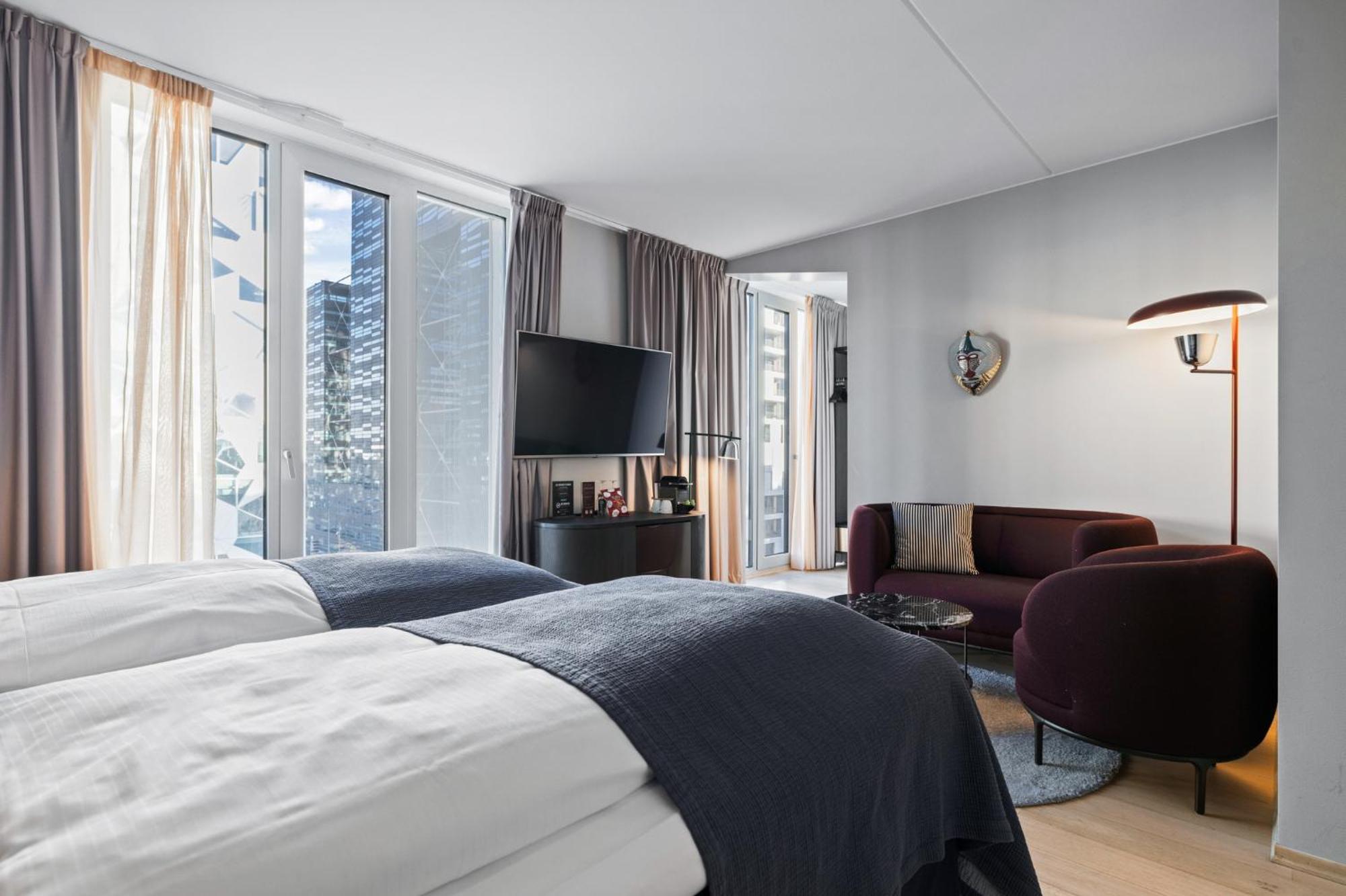 Clarion 4*